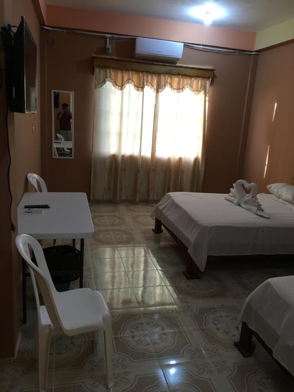 Sarteneja Inn Buitenkant foto