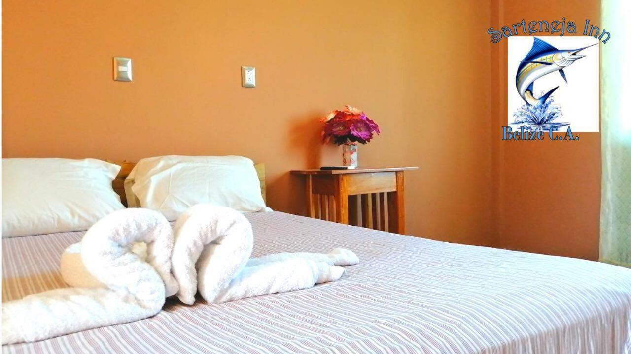 Sarteneja Inn Buitenkant foto